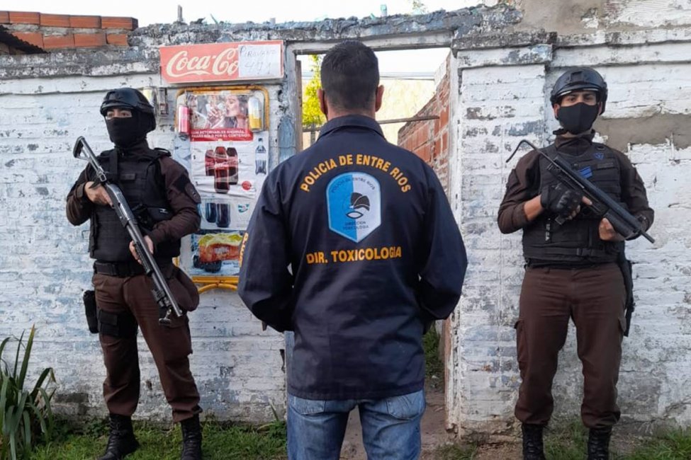 Una pareja detenida tras un allanamiento por Narcomenudeo