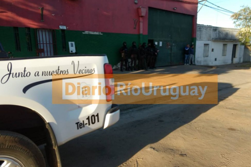 Allanamientos en una reconocida distribuidora de Concordia
