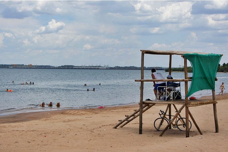 Desde CODESAL explicaron a qu&eacute; se debe que a&uacute;n no haya guardavidas en playas del perilago