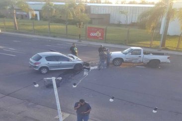 Un nuevo impacto en avenida Monseñor Ricardo Rösch. Un nuevo impacto en avenida Monseñor Ricardo Rösch.