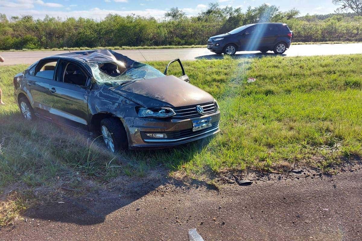 Despiste y vuelco en la autov&iacute;a 14.