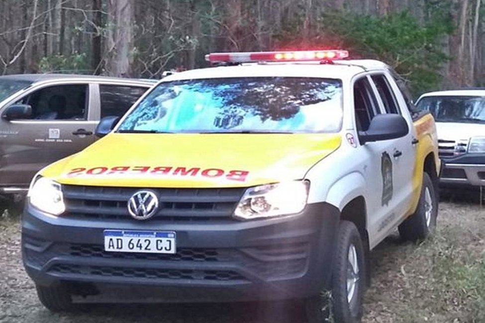 Personal de Bomberos Voluntarios Concordia se sumó al combate del fuego en la zona del Parque Nacional El Palmar