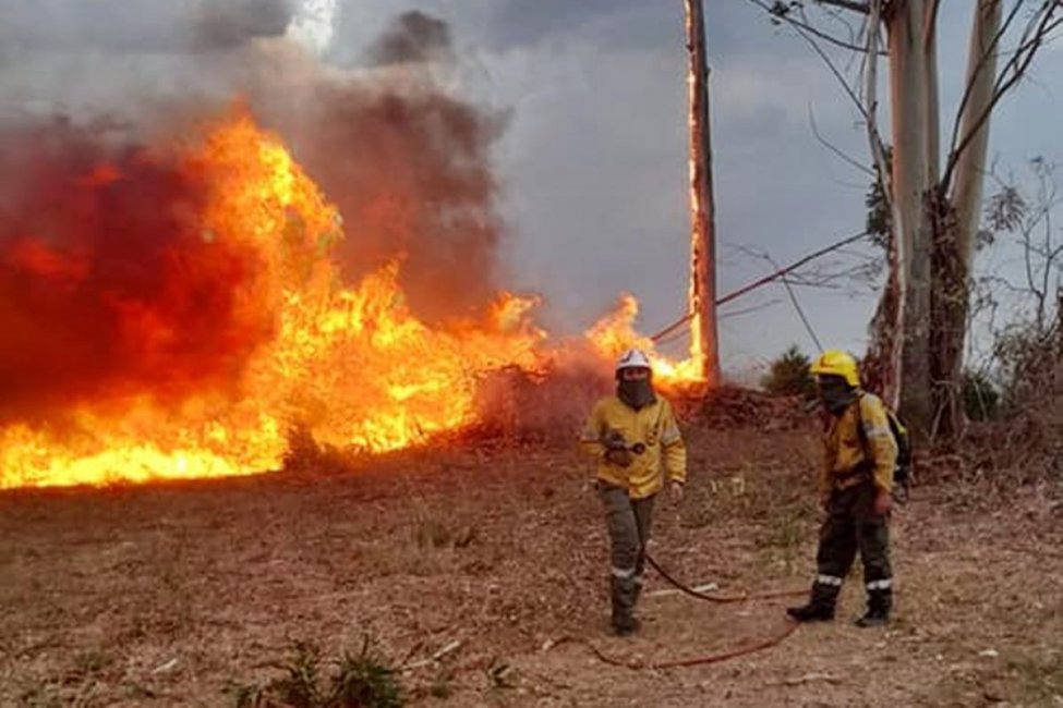 Los Bomberos Voluntarios comenzaron el año con tres incendios en simultáneo