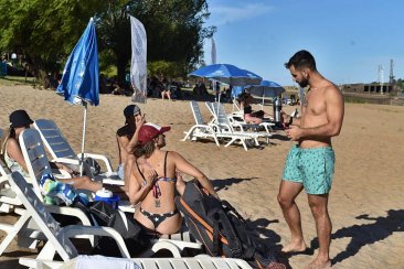 Calor, sin lluvias, clima ideal para estar de vacaciones. Calor, sin lluvias, clima ideal para estar de vacaciones.