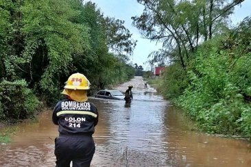 El temporal produjo variados inconvenientes en la ciudad de Colón. El temporal produjo variados inconvenientes en la ciudad de Colón.