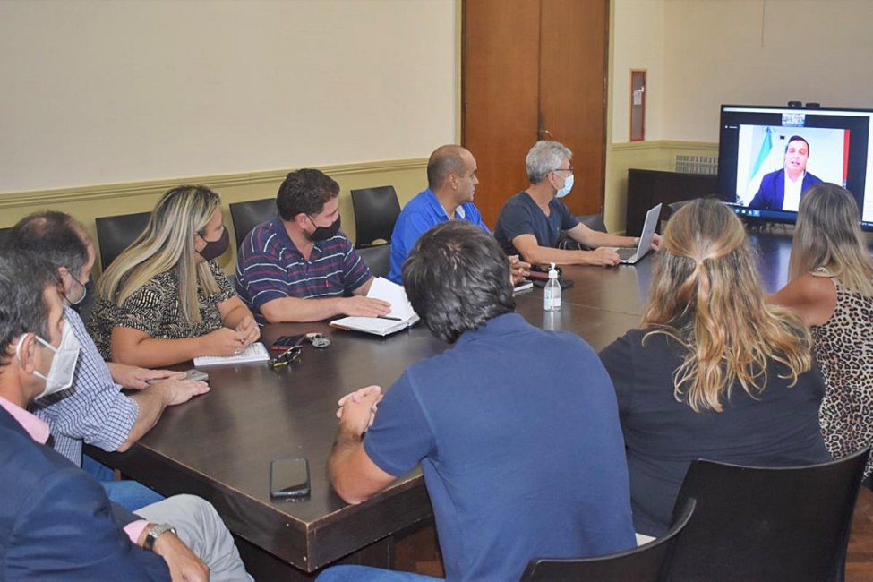 Los concejales se interiorizaron sobre el alcance del subsidio del transporte de pasajeros con el diputado Casaretto