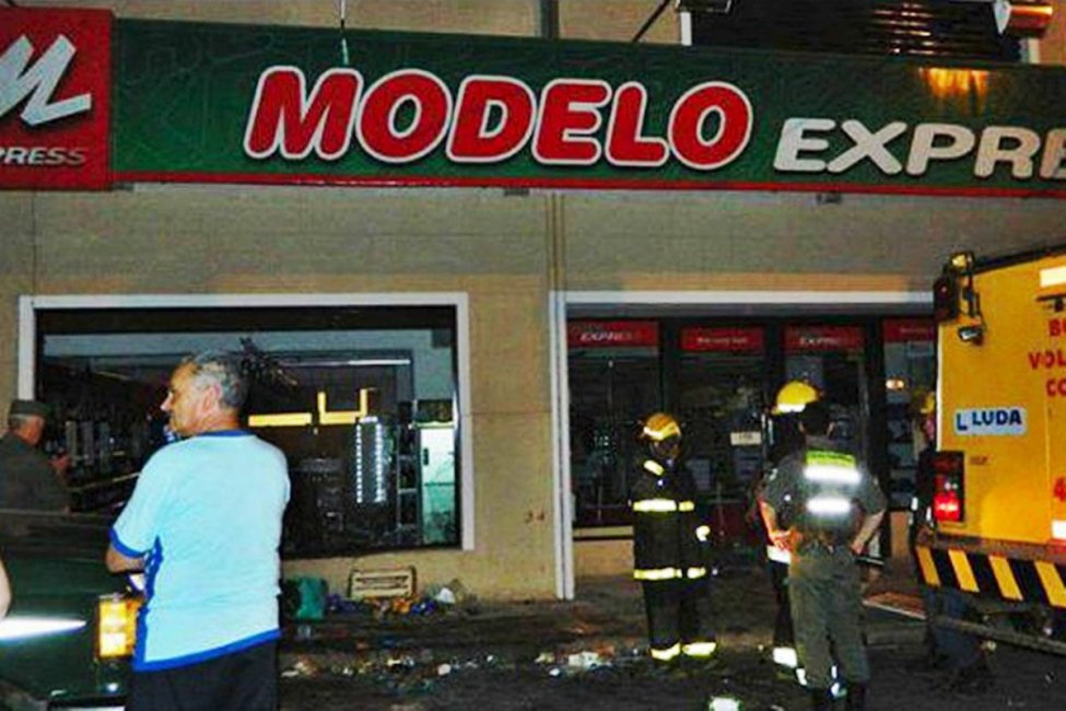 La firma Modelo pide que la provincia pague los daños “materiales y morales” que dejó el levantamiento policial del 2013
