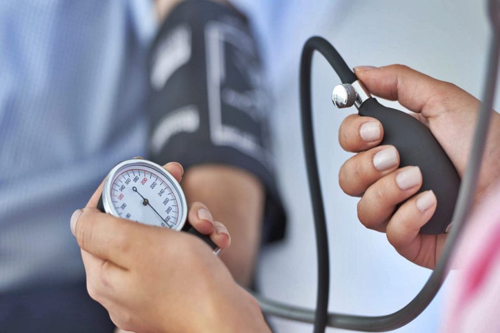 Profesionales de la salud que dependen del municipio reclaman por falta de pago