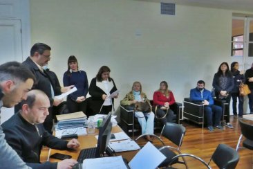 Más de 8 millones de pesos para arreglos en escuelas concordienses. Más de 8 millones de pesos para arreglos en escuelas concordienses.