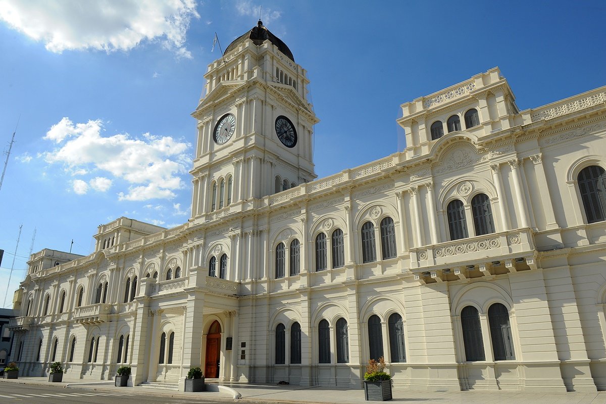 El cronograma incluir&aacute; los aumentos pautados en paritarias.