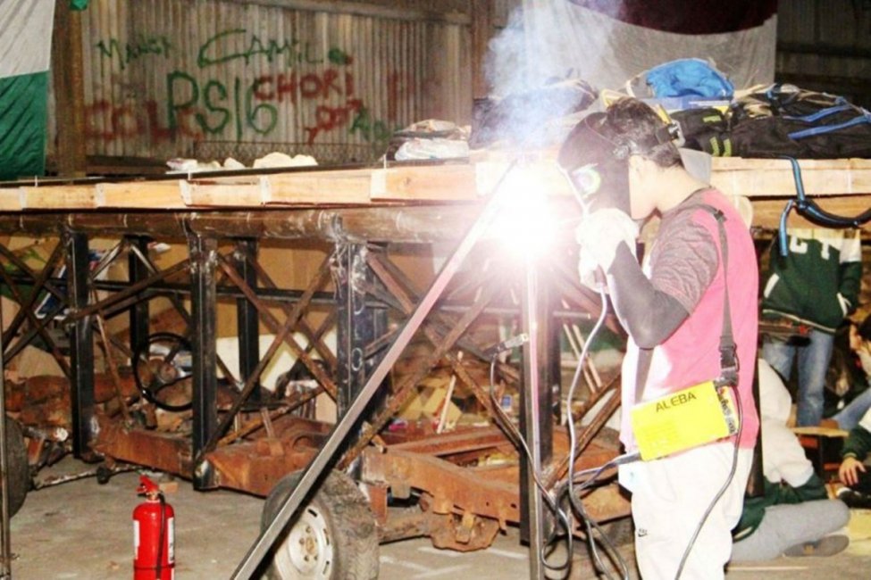 El municipio aseguró que la entrega de los galpones para las carrozas está sujeta al seguro