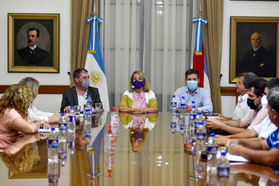 El gobierno convocó a los gremios docentes para una reunión esta semana