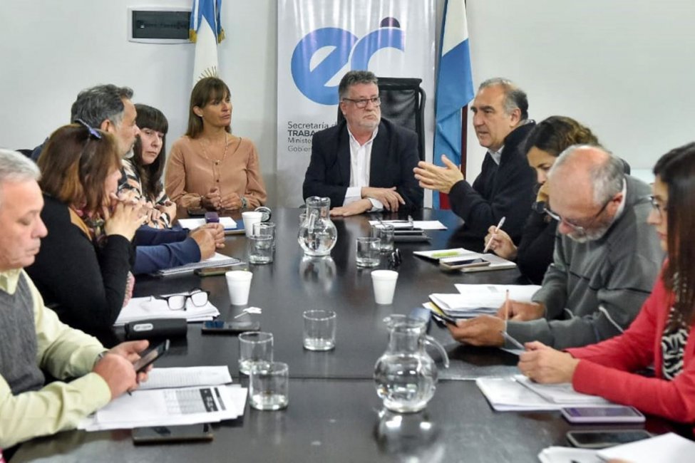 ATE y UPCN llegaron a un acuerdo salarial con el gobierno provincial