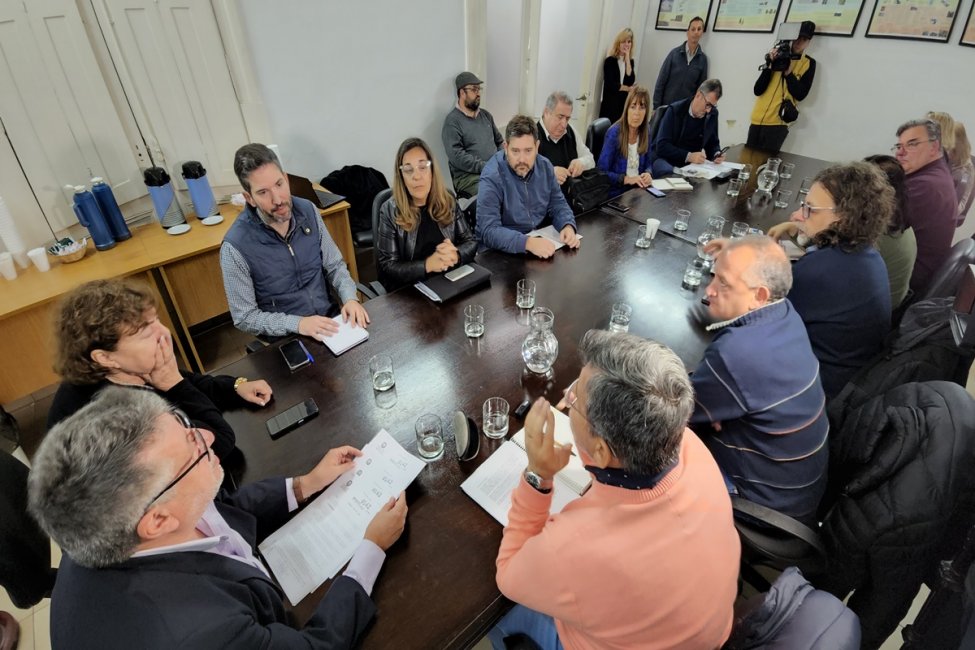 La provincia llegó a un acuerdo con los gremios docentes
