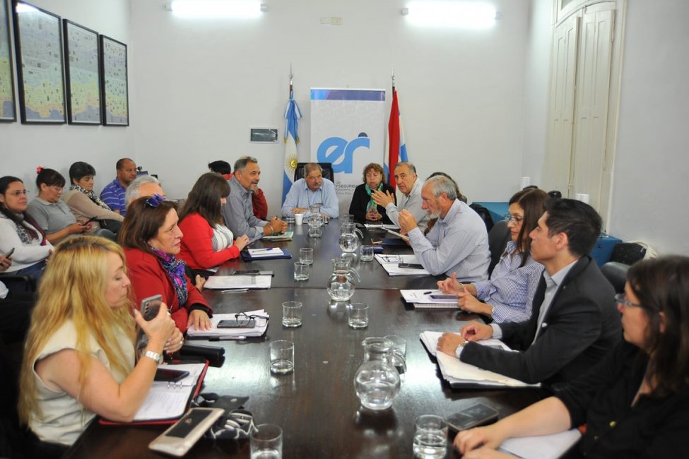 Los gremios estatales dieron su valoración tras la oferta salarial otorgada por provincia