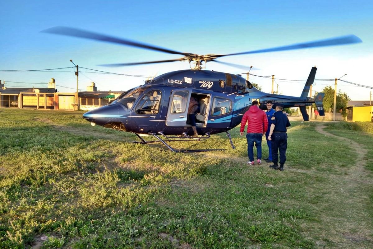Los allanamientos contaron con el apoyo a&eacute;reo del helic&oacute;ptero policial