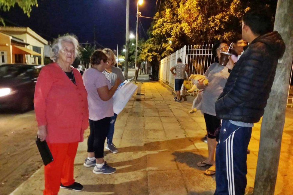 Vecinos de La Bianca se manifestaron por un presunto intento de abuso