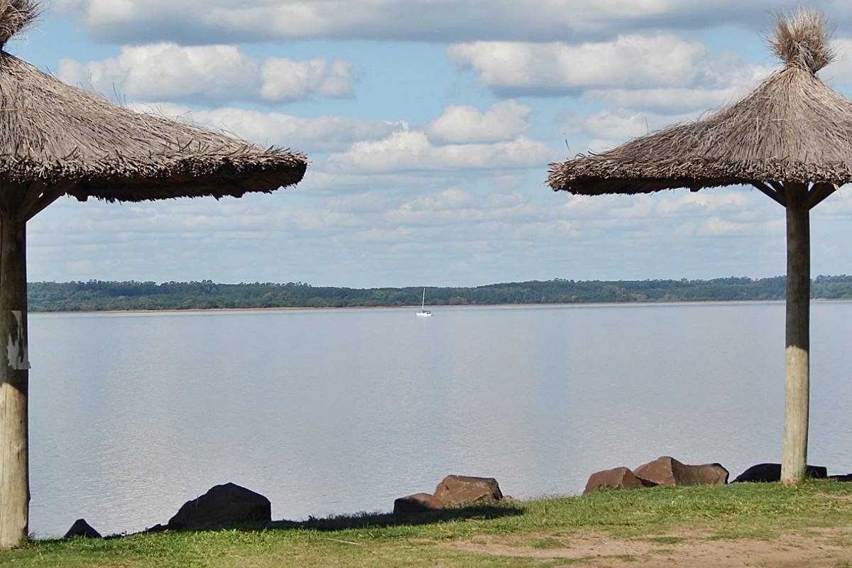 El Lago de Salto Grande ya tiene fecha de descesnso.