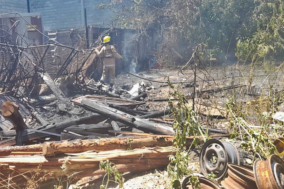 Ardió una gomería ubicada en una zona densamente poblada de Concordia
