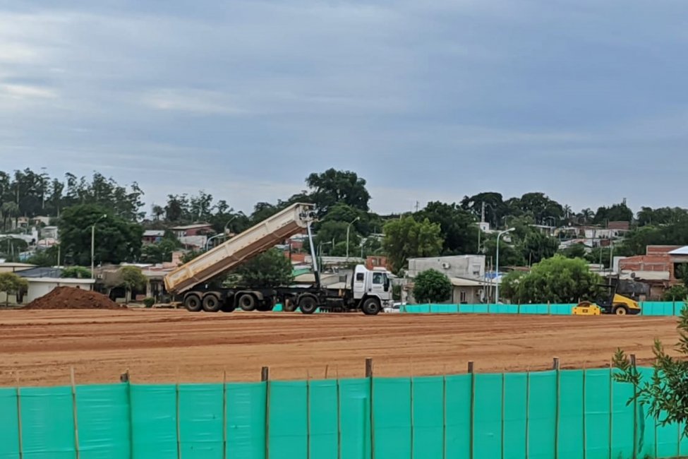 Siguen las obras para la instalación de Maxiconsumo y hay fecha estimada para la finalización