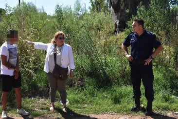 La fiscal Julia Rivoira junto al Jefe de la División Criminalística. La fiscal Julia Rivoira junto al Jefe de la División Criminalística.