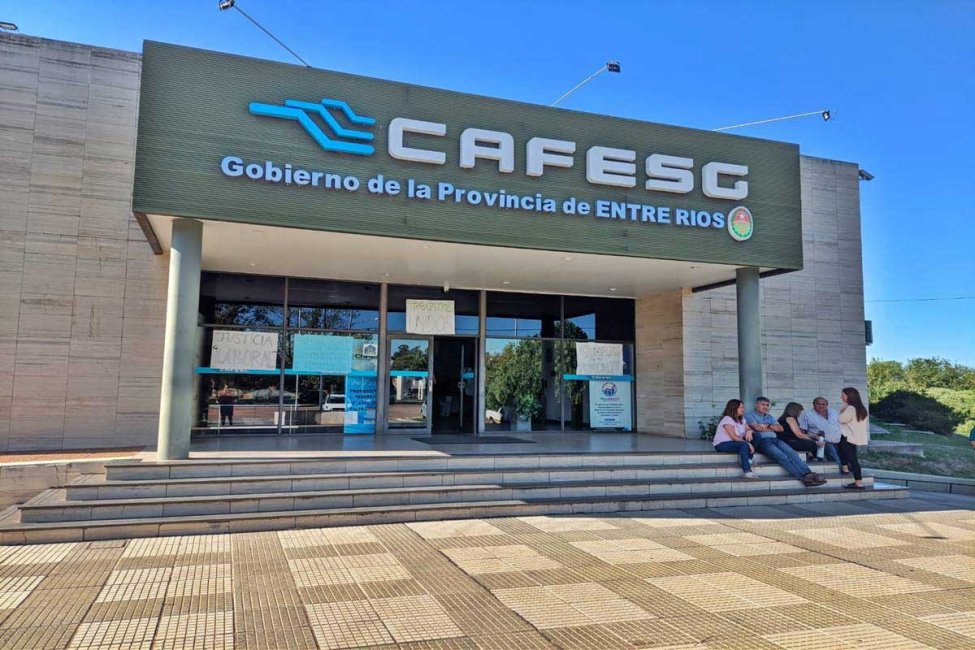 A la espera de respuestas los trabajadores de CAFESG levantaron las medidas de fuerza