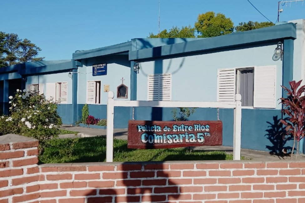 La Policía trata de dar con un vehículo que atropelló y abandonó a un motociclista en la zona norte