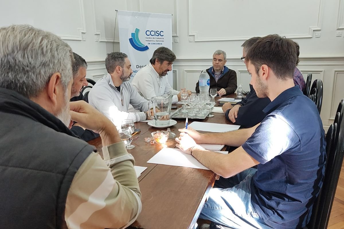 El encuentro se realiz&oacute; en la sede de la c&aacute;mara local