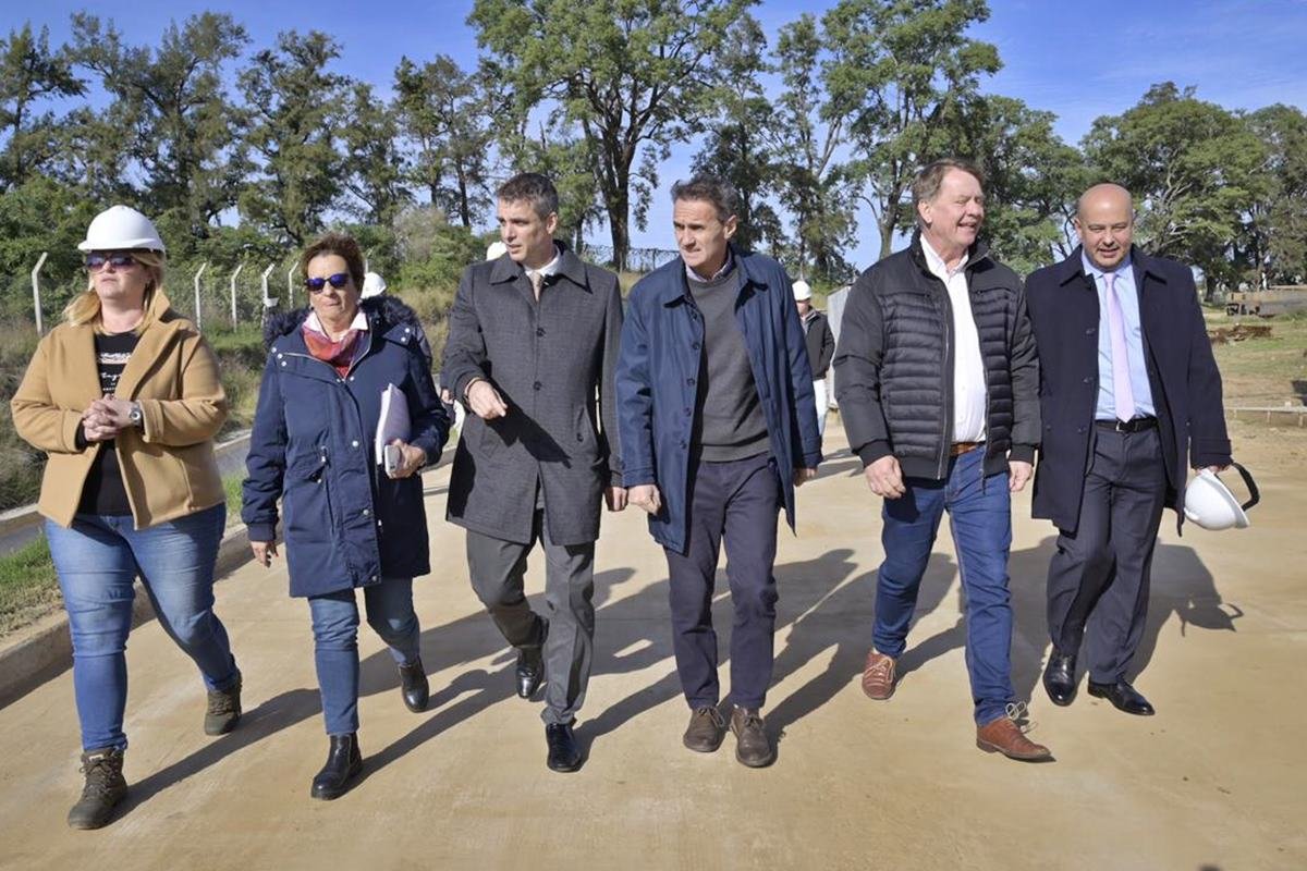 El ministro recorri&oacute; la obra de la Planta Potabilizadora en Concordia.