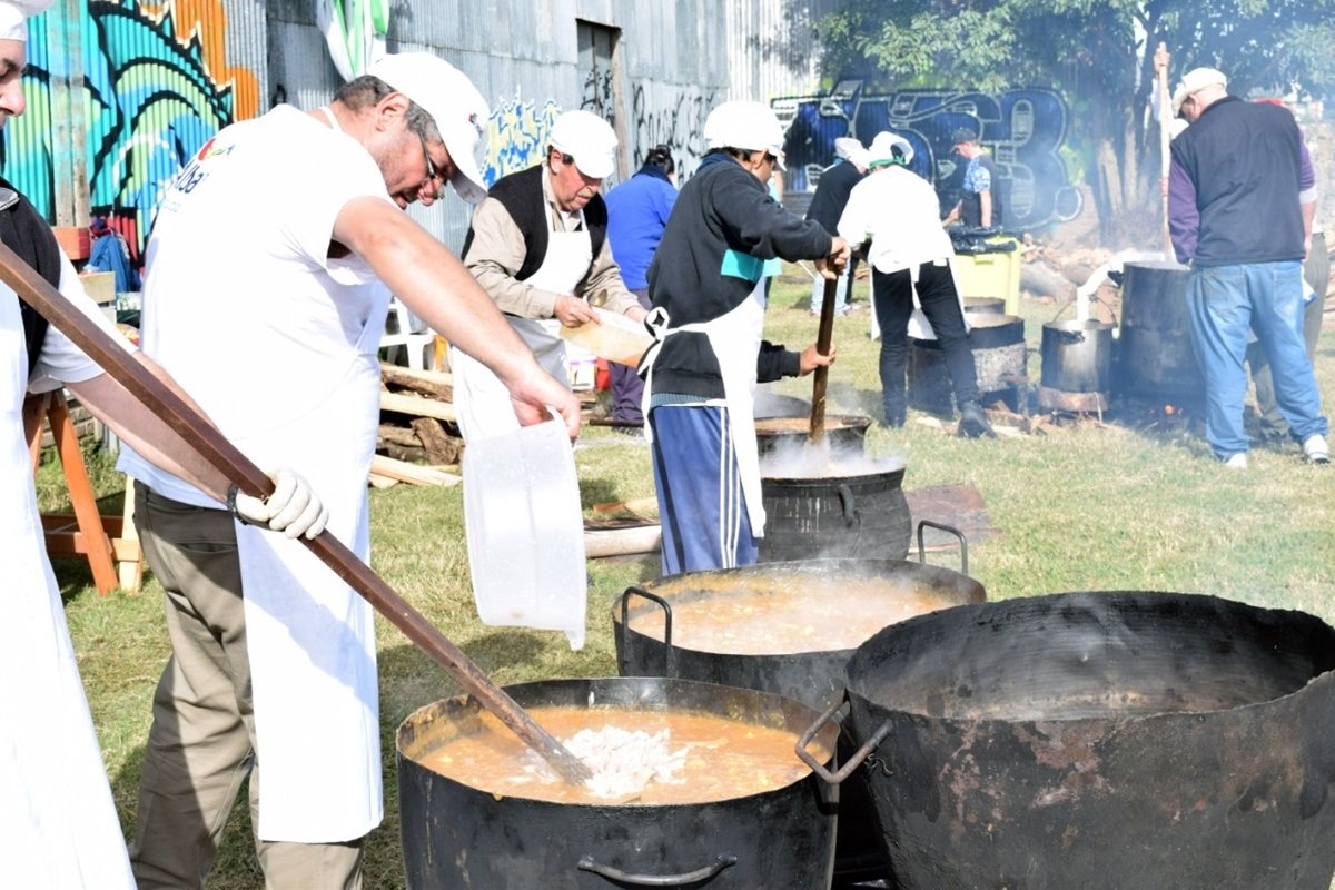 El certamen prev&eacute; un m&aacute;ximo de diez equipos que convienen el mejor sabor y tradici&oacute;n.