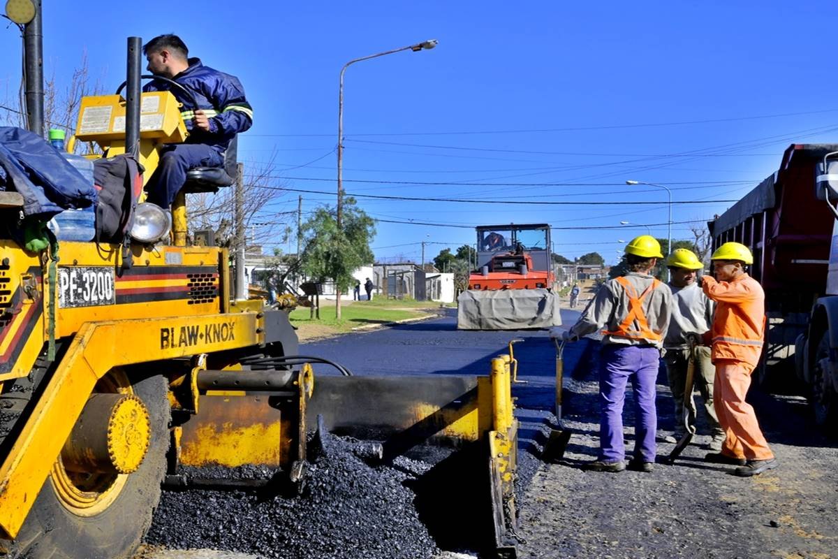 La medida responde a la volatilidad en los precios de insumos clave para el asfalto