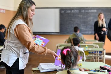 Ese mismo día, pero a las 10 de la mañana, hay paritaria salarial. Ese mismo día, pero a las 10 de la mañana, hay paritaria salarial.