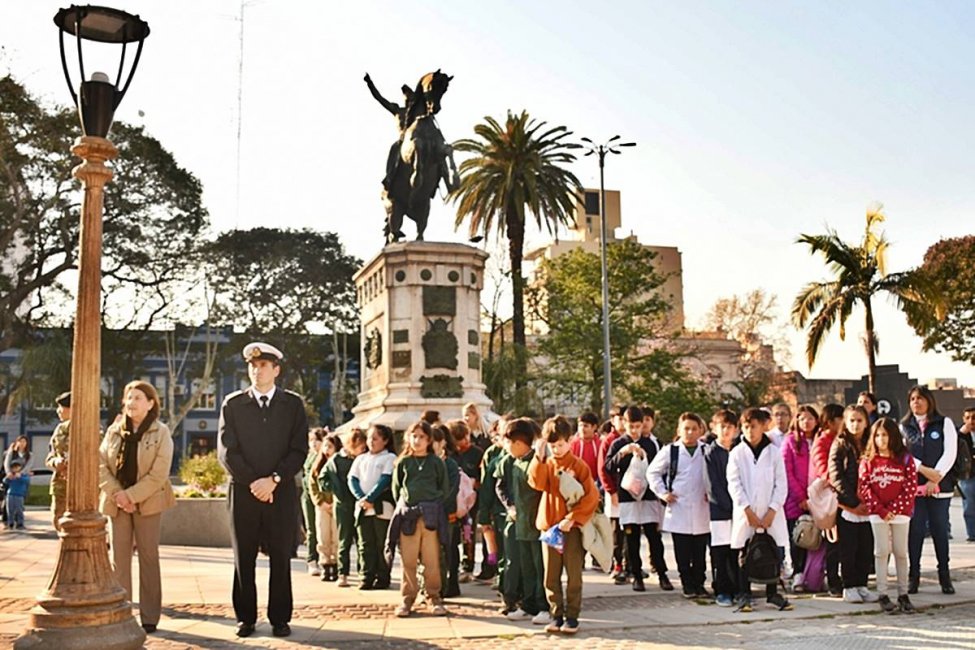 El programa Concordia Late la Patria homenajeó al submarista Fernando Mendoza