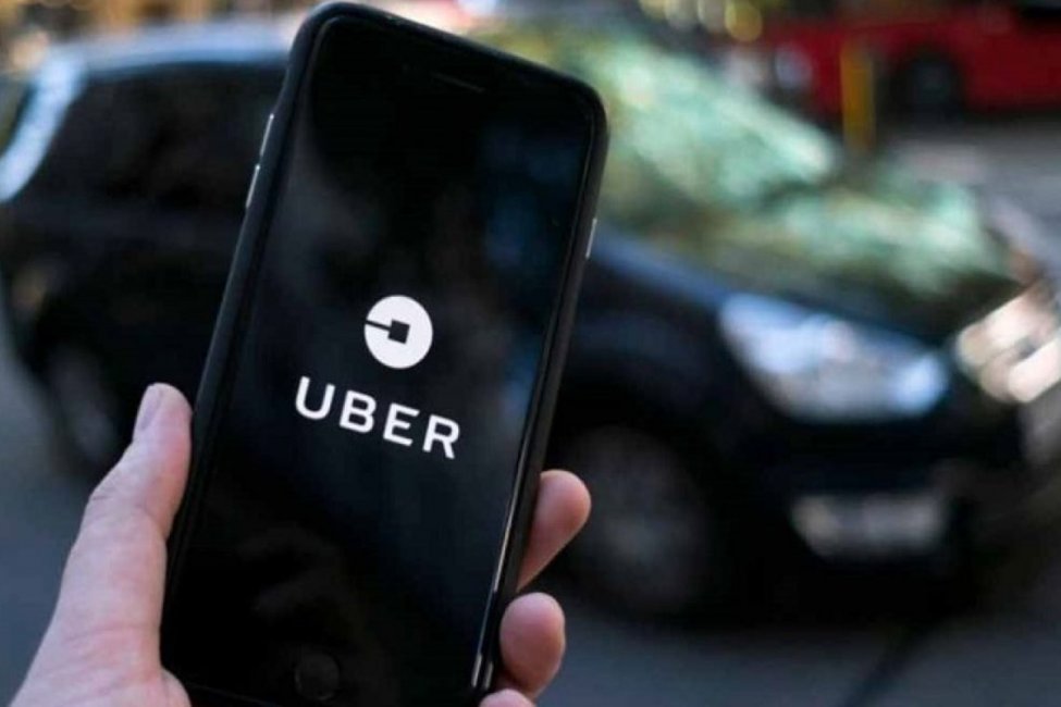 Concejales de Paraná proponen regular aplicaciones como Uber "para evitar la competencia desleal"