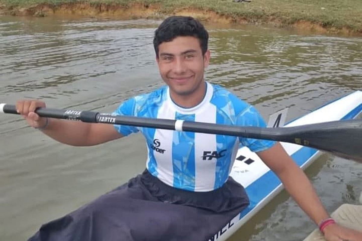 Francisco Cabrera vistiendo al celeste y blanca.