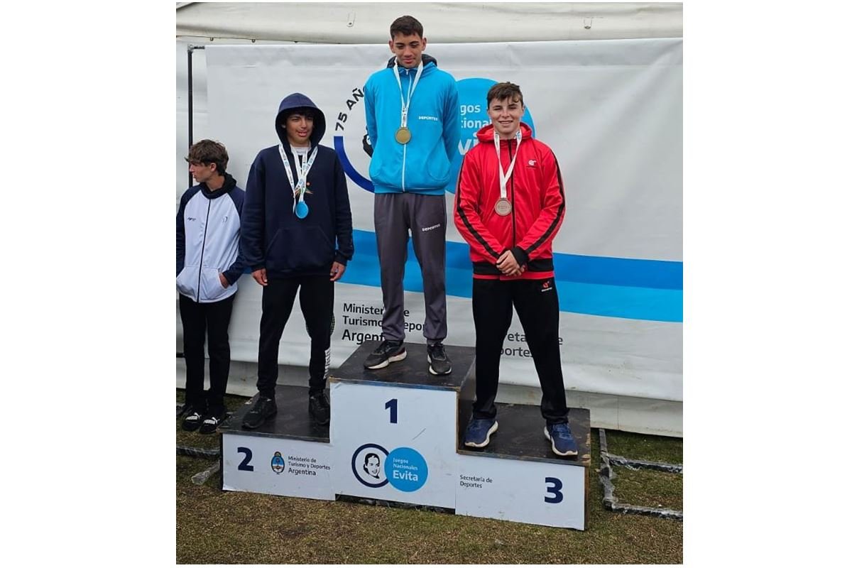 Ferrier en el tercer escal&oacute;n del podio