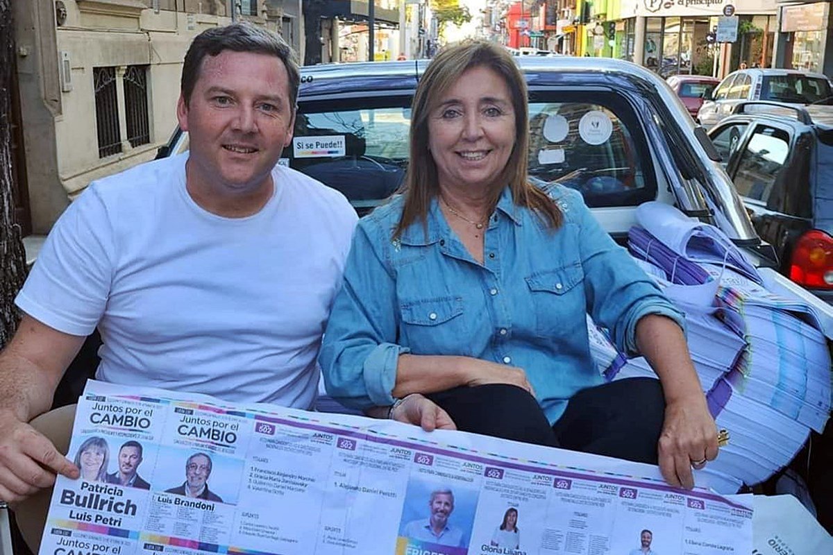 Cielo Espejo y el candidato a senador suplente, Mikhail Cicognini