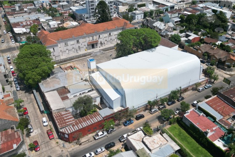 Se retomaron las obras en el gimnasio de la escuela Gerardo Victorin y hay fecha estimada de finalizaci&oacute;n