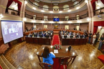 Asimismo, se presentaron 726 proyectos de ley. Asimismo, se presentaron 726 proyectos de ley.