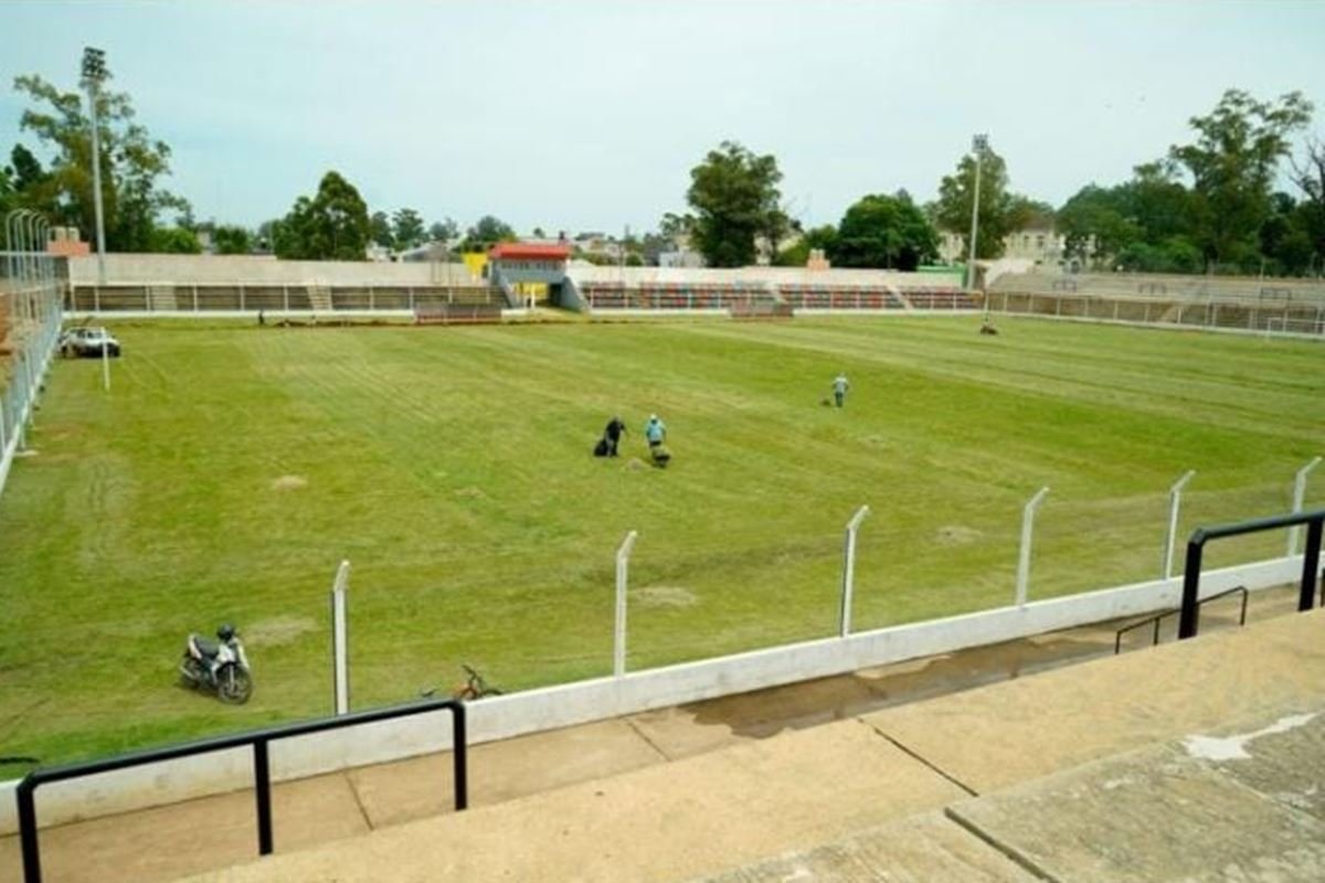 La preservaci&oacute;n del campo de juego fue uno de los motivos de suspensi&oacute;n.