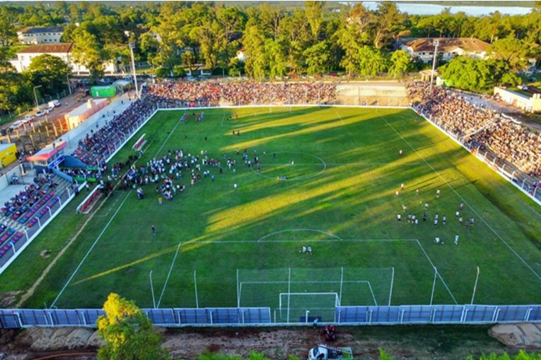 Cresto y Azcu&eacute; inauguraron el Estadio &ldquo;Ciudad de Concordia&rdquo;