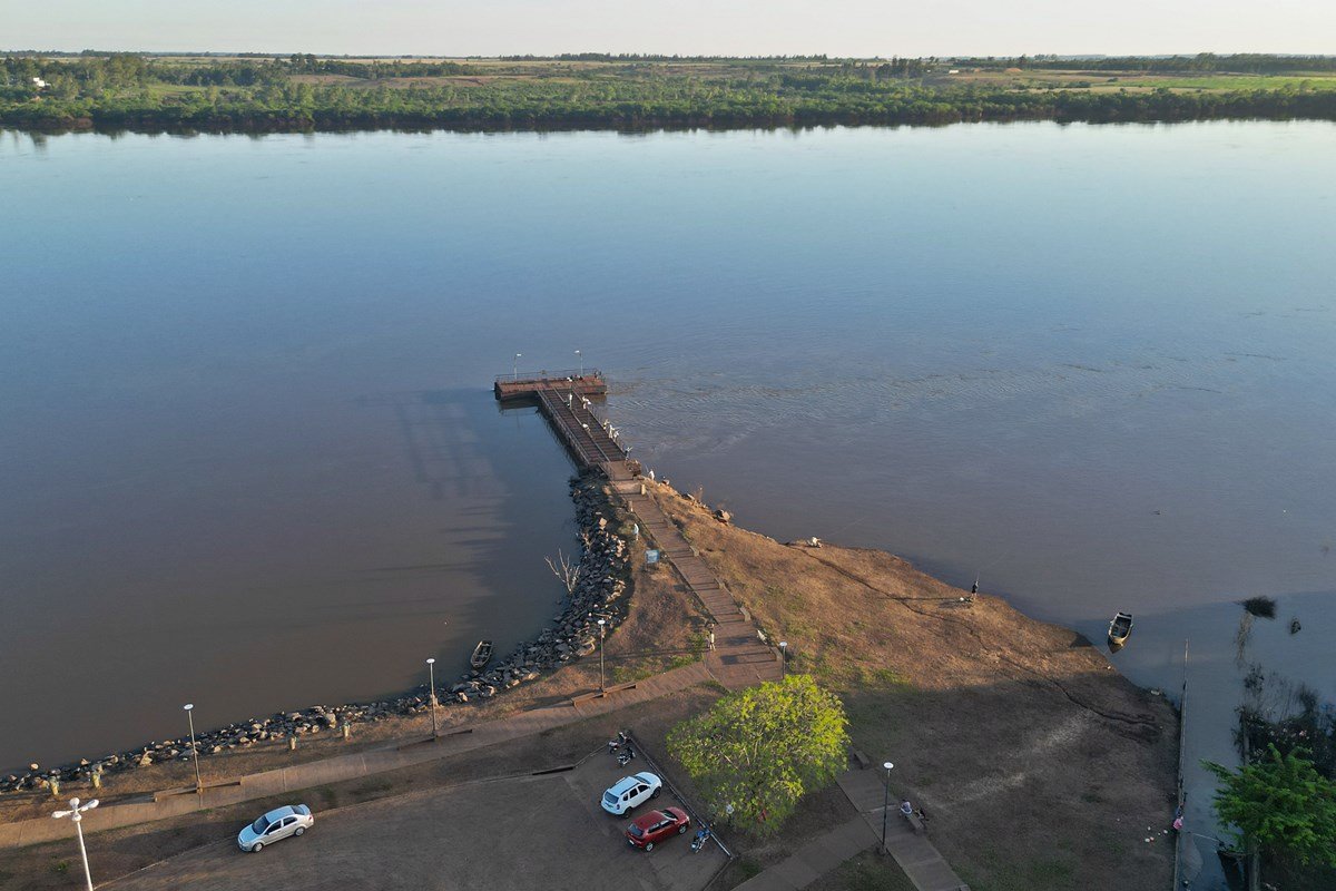 Con la bajante del r&iacute;o los pescadores regresaron al Lavadero de Jaulas