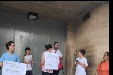Protesta entre los profesionales monotributistas del municipio. Protesta entre los profesionales monotributistas del municipio.