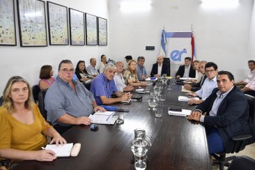 Se planteó una agenda de trabajo con perspectivas al 2024. Se planteó una agenda de trabajo con perspectivas al 2024.