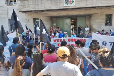 La Mesa del Hambre Concordia se presentó frente al municipio. La Mesa del Hambre Concordia se presentó frente al municipio.