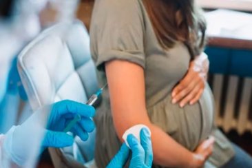 Está destinada a personas gestantes entre las semanas 32 a 36.6 de embarazo. Está destinada a personas gestantes entre las semanas 32 a 36.6 de embarazo.