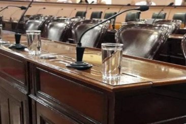 Las reuniones arrancarán por la mañana y continuarán hasta la tarde. Las reuniones arrancarán por la mañana y continuarán hasta la tarde.