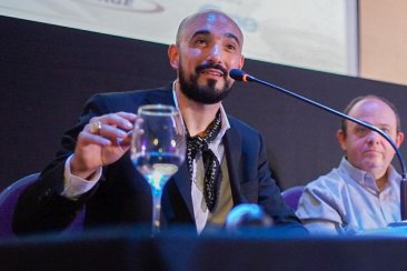 Presentó dos de sus proyectos enfocados en esa producción. Presentó dos de sus proyectos enfocados en esa producción.