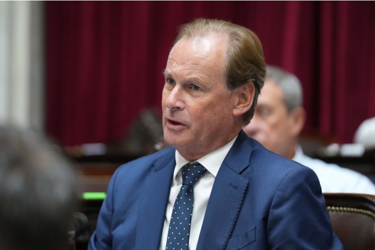 Bordet apunt&oacute; a "la improvisaci&oacute;n y desconocimiento" del gobierno nacional por la crisis del gas natural