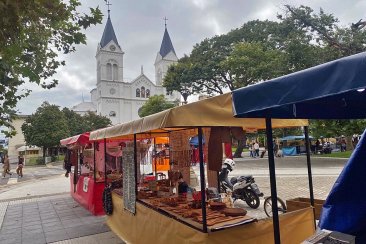 La Feria de las Golondrinas fue uno de los atractivos en la plaza 25 de Mayo La Feria de las Golondrinas fue uno de los atractivos en la plaza 25 de Mayo
